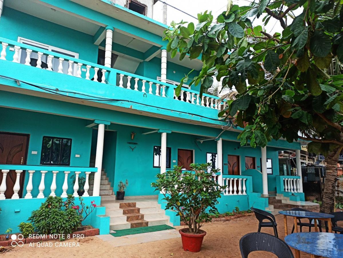 Dee Joy'S Beach Place Calangute Exterior photo