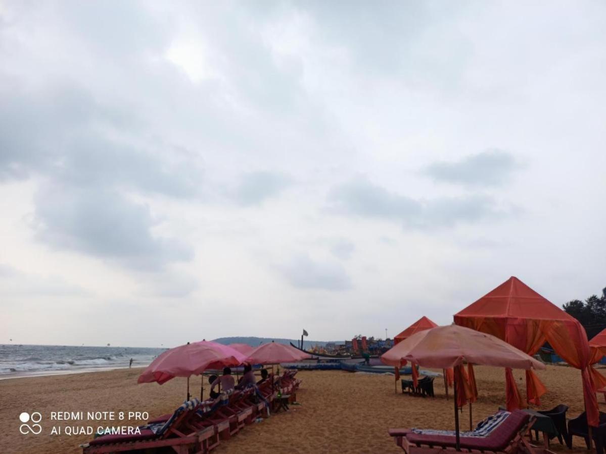 Dee Joy'S Beach Place Calangute Exterior photo