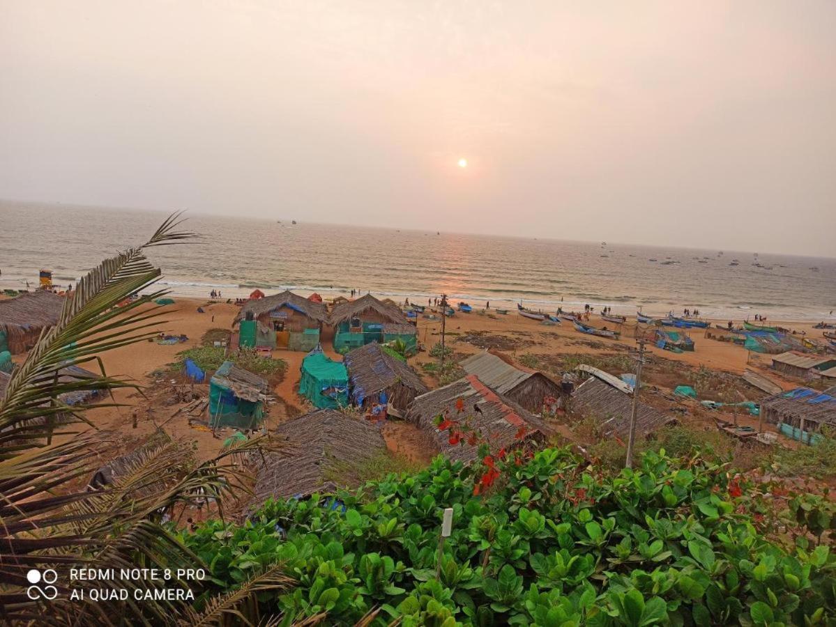 Dee Joy'S Beach Place Calangute Exterior photo